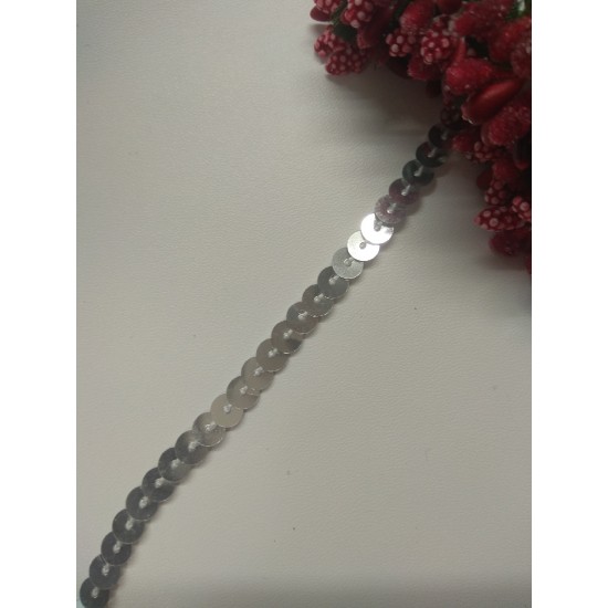 Пайетки 6 мм на нитке цв. серебро, цена за 10 м